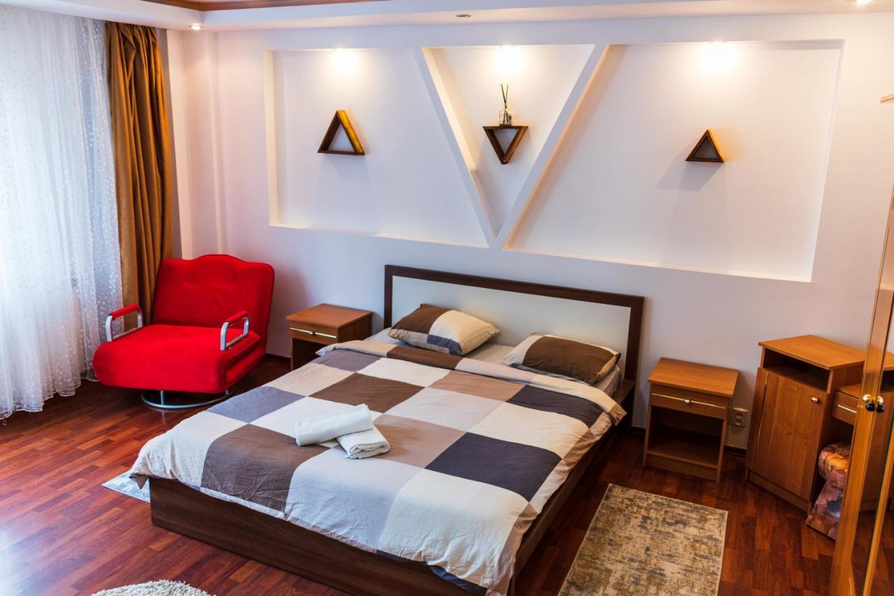 Apartamento Charming And Intimate Getaway In Bucharest - Near Unirii Square Exterior foto
